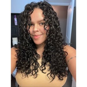 Meet your Posher. Angela!